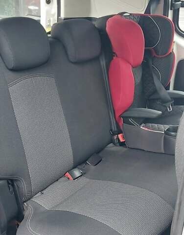 Белый Фиат Fiorino, объемом двигателя 1.3 л и пробегом 153 тыс. км за 6800 $, фото 11 на Automoto.ua