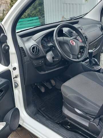 Белый Фиат Fiorino, объемом двигателя 1.3 л и пробегом 153 тыс. км за 6800 $, фото 6 на Automoto.ua