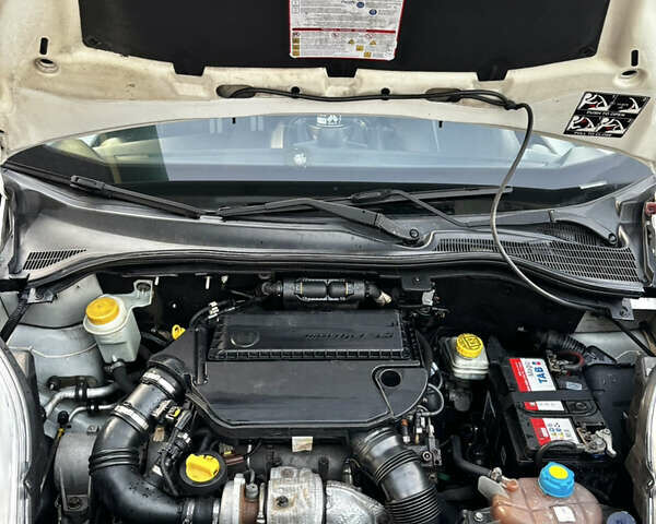 Белый Фиат Fiorino, объемом двигателя 1.25 л и пробегом 363 тыс. км за 4500 $, фото 15 на Automoto.ua