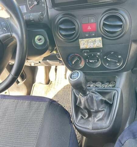Белый Фиат Fiorino, объемом двигателя 1.25 л и пробегом 257 тыс. км за 4800 $, фото 3 на Automoto.ua