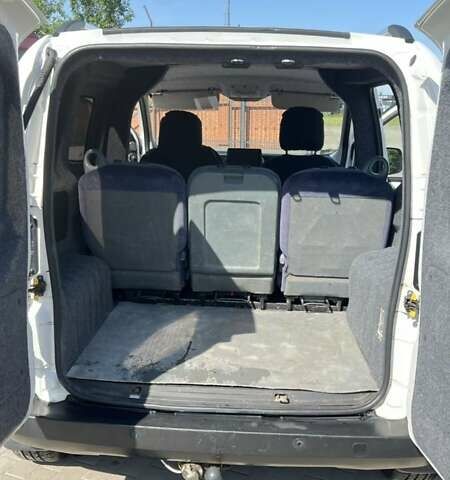 Белый Фиат Fiorino, объемом двигателя 1.25 л и пробегом 257 тыс. км за 4800 $, фото 7 на Automoto.ua