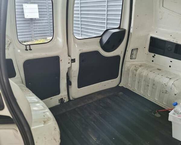 Фиат Fiorino 2014 в Черкассах на Automoto.ua Белый Фиат Fiorino, объемом двигателя 1.2 л и пробегом 105 тыс. км за 6000 $, фото 12 на Automoto.ua