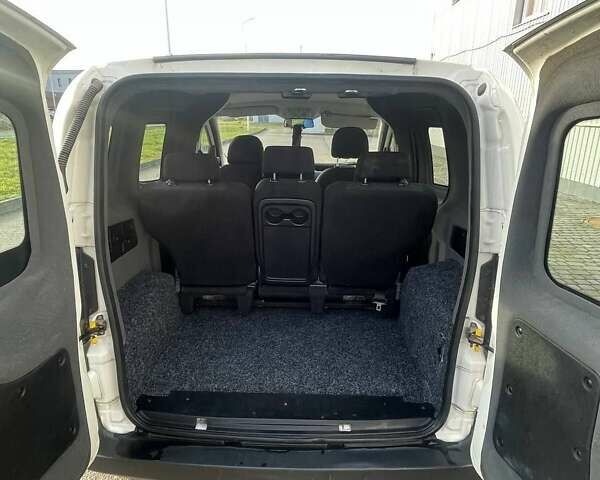 Білий Фіат Fiorino, об'ємом двигуна 1.3 л та пробігом 119 тис. км за 7700 $, фото 4 на Automoto.ua