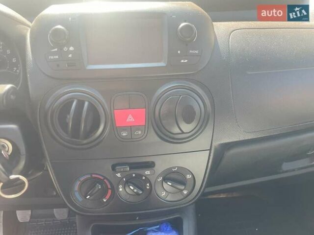 Белый Фиат Fiorino, объемом двигателя 1.25 л и пробегом 140 тыс. км за 7200 $, фото 10 на Automoto.ua