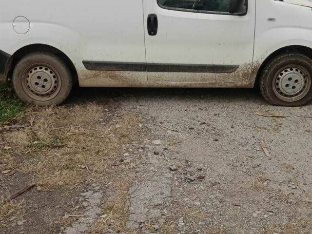 Белый Фиат Fiorino, объемом двигателя 1.4 л и пробегом 219 тыс. км за 5500 $, фото 3 на Automoto.ua