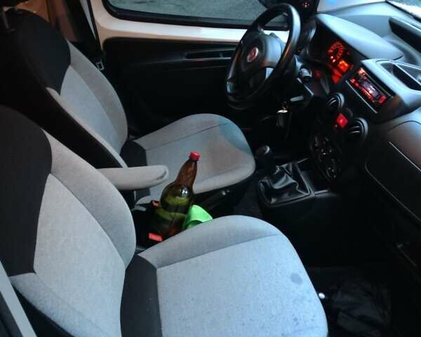 Белый Фиат Fiorino, объемом двигателя 1.25 л и пробегом 220 тыс. км за 6700 $, фото 1 на Automoto.ua