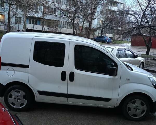 Белый Фиат Fiorino, объемом двигателя 1.25 л и пробегом 220 тыс. км за 6700 $, фото 3 на Automoto.ua