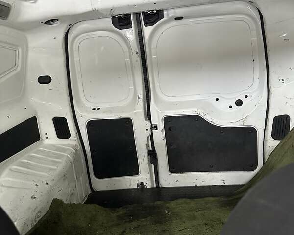 Белый Фиат Fiorino, объемом двигателя 1.37 л и пробегом 64 тыс. км за 5760 $, фото 5 на Automoto.ua