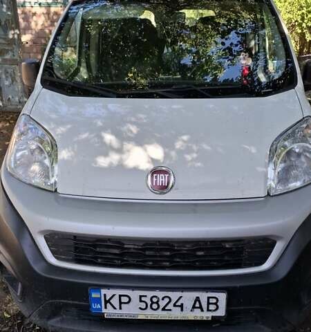 Белый Фиат Fiorino, объемом двигателя 1.4 л и пробегом 190 тыс. км за 10000 $, фото 4 на Automoto.ua