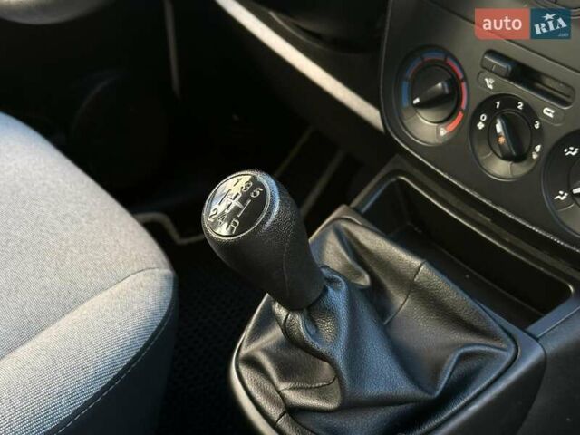 Белый Фиат Fiorino, объемом двигателя 1.3 л и пробегом 90 тыс. км за 9290 $, фото 24 на Automoto.ua