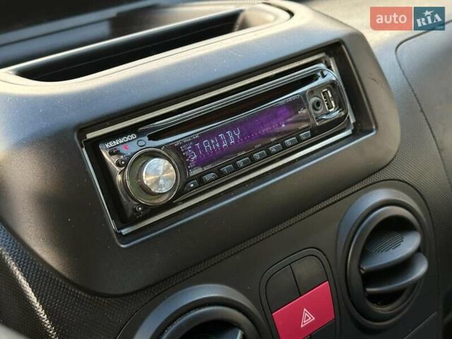 Белый Фиат Fiorino, объемом двигателя 1.3 л и пробегом 90 тыс. км за 9290 $, фото 15 на Automoto.ua