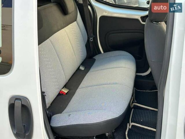Белый Фиат Fiorino, объемом двигателя 1.3 л и пробегом 90 тыс. км за 9290 $, фото 18 на Automoto.ua