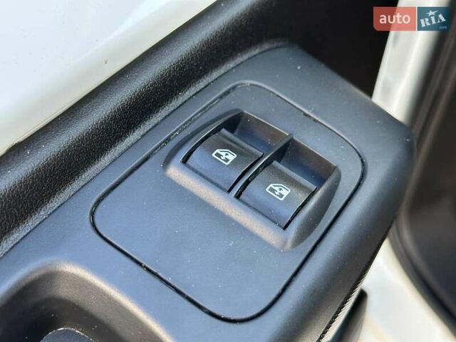 Белый Фиат Fiorino, объемом двигателя 1.3 л и пробегом 90 тыс. км за 9290 $, фото 11 на Automoto.ua