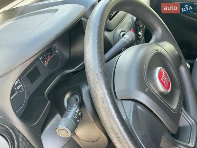 Белый Фиат Fiorino, объемом двигателя 1.4 л и пробегом 53 тыс. км за 9790 $, фото 11 на Automoto.ua