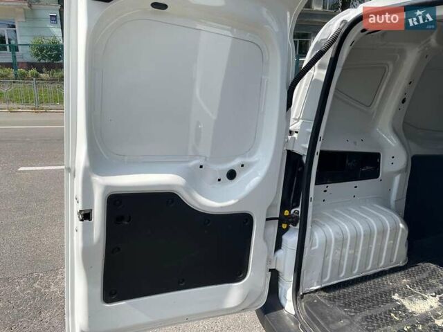 Белый Фиат Fiorino, объемом двигателя 1.4 л и пробегом 53 тыс. км за 9790 $, фото 22 на Automoto.ua