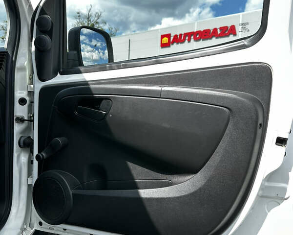 Белый Фиат Fiorino, объемом двигателя 1.3 л и пробегом 96 тыс. км за 9999 $, фото 12 на Automoto.ua
