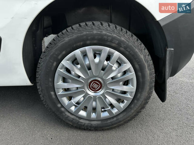 Белый Фиат Fiorino, объемом двигателя 1.3 л и пробегом 96 тыс. км за 9999 $, фото 3 на Automoto.ua