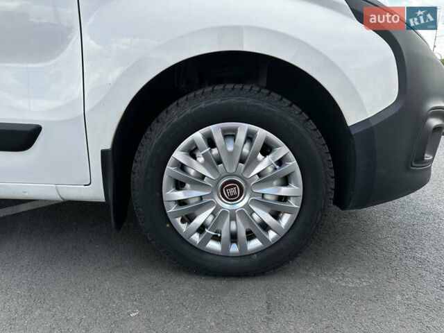 Белый Фиат Fiorino, объемом двигателя 1.3 л и пробегом 96 тыс. км за 9999 $, фото 5 на Automoto.ua