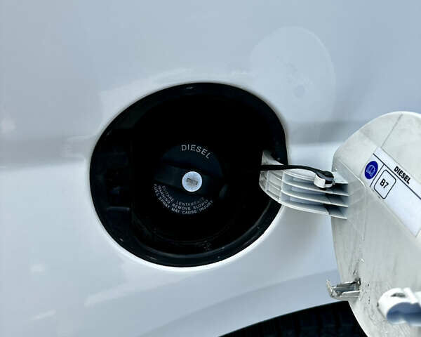 Белый Фиат Fiorino, объемом двигателя 1.3 л и пробегом 96 тыс. км за 9999 $, фото 24 на Automoto.ua