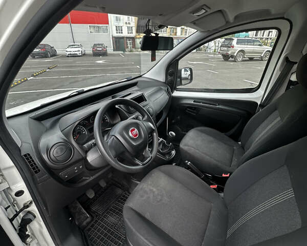 Белый Фиат Fiorino, объемом двигателя 1.3 л и пробегом 96 тыс. км за 9999 $, фото 10 на Automoto.ua