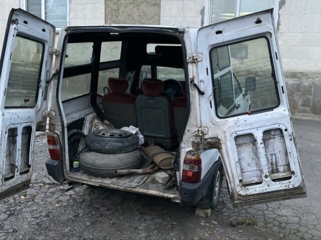 Белый Фиат Fiorino, объемом двигателя 1.2 л и пробегом 200 тыс. км за 712 $, фото 7 на Automoto.ua