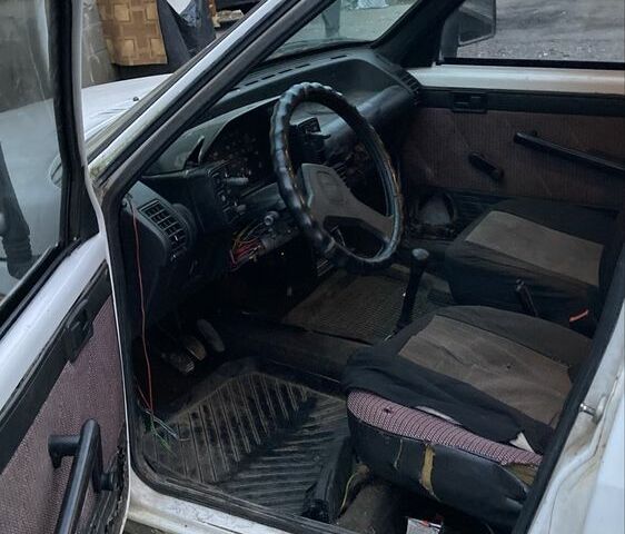 Белый Фиат Fiorino, объемом двигателя 1.2 л и пробегом 200 тыс. км за 712 $, фото 5 на Automoto.ua