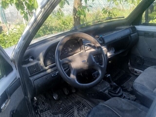 Белый Фиат Fiorino, объемом двигателя 1.4 л и пробегом 300 тыс. км за 851 $, фото 3 на Automoto.ua