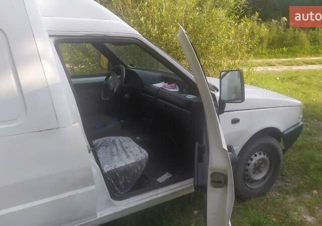 Белый Фиат Fiorino, объемом двигателя 1.4 л и пробегом 149 тыс. км за 1500 $, фото 13 на Automoto.ua