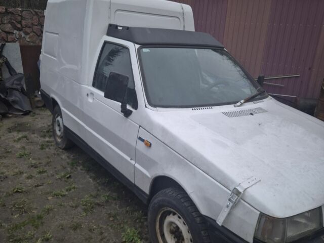 Білий Фіат Fiorino, об'ємом двигуна 1.7 л та пробігом 300 тис. км за 550 $, фото 1 на Automoto.ua