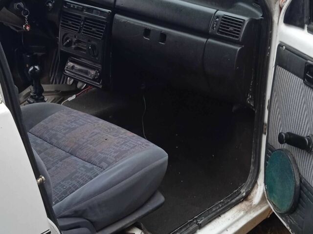 Белый Фиат Fiorino, объемом двигателя 1.7 л и пробегом 750 тыс. км за 950 $, фото 10 на Automoto.ua