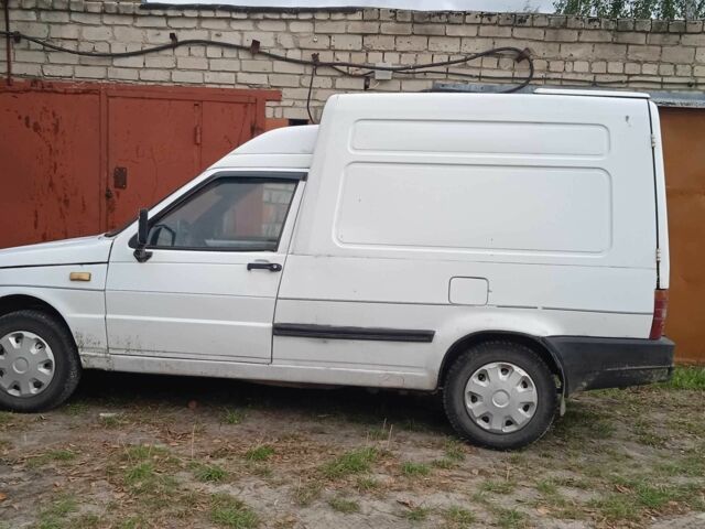 Белый Фиат Fiorino, объемом двигателя 1.7 л и пробегом 750 тыс. км за 950 $, фото 11 на Automoto.ua