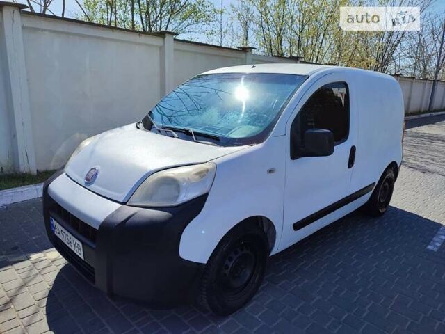 Белый Фиат Fiorino, объемом двигателя 1.37 л и пробегом 180 тыс. км за 3200 $, фото 1 на Automoto.ua