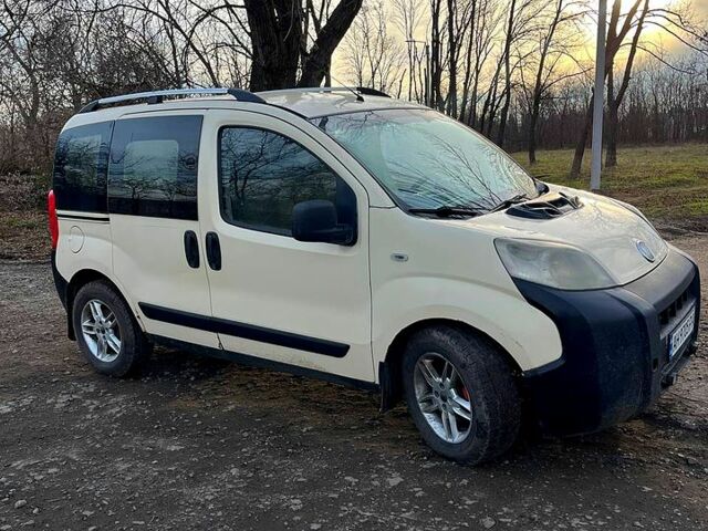 Бежевый Фиат Fiorino, объемом двигателя 1.2 л и пробегом 350 тыс. км за 3400 $, фото 1 на Automoto.ua