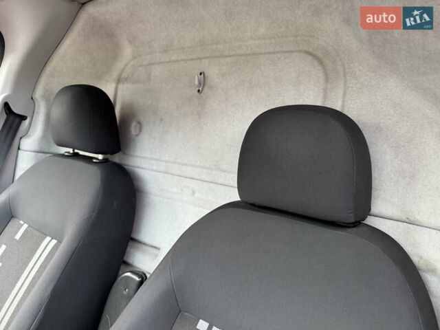 Черный Фиат Fiorino, объемом двигателя 1.2 л и пробегом 276 тыс. км за 3100 $, фото 41 на Automoto.ua