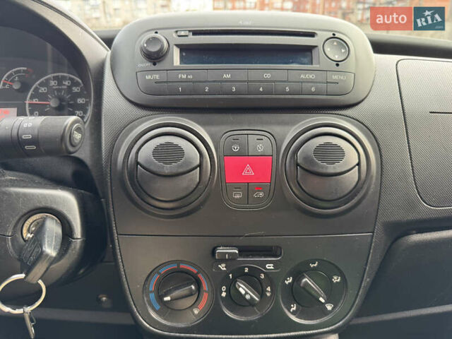 Черный Фиат Fiorino, объемом двигателя 1.2 л и пробегом 276 тыс. км за 3100 $, фото 34 на Automoto.ua