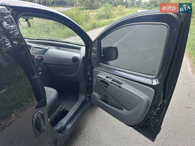 Чорний Фіат Fiorino, об'ємом двигуна 1.3 л та пробігом 227 тис. км за 4800 $, фото 44 на Automoto.ua