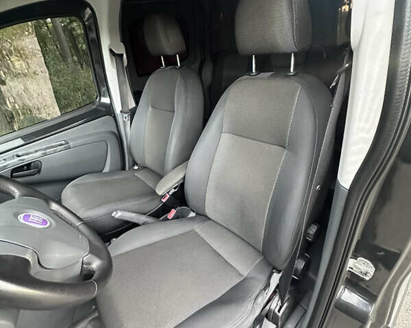 Чорний Фіат Fiorino, об'ємом двигуна 1.3 л та пробігом 227 тис. км за 4800 $, фото 31 на Automoto.ua