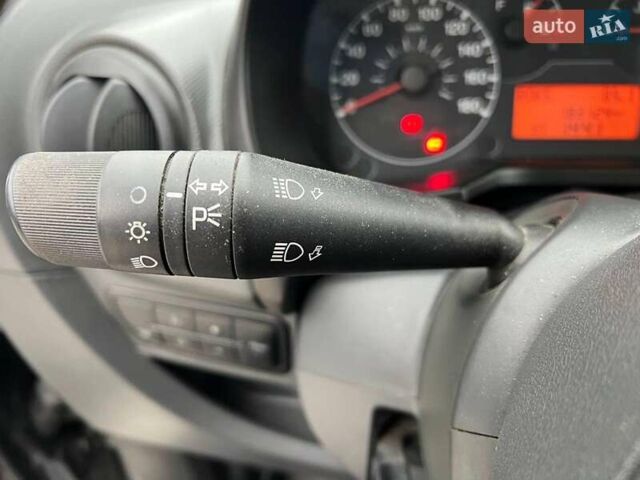 Черный Фиат Fiorino, объемом двигателя 1.3 л и пробегом 183 тыс. км за 4990 $, фото 21 на Automoto.ua