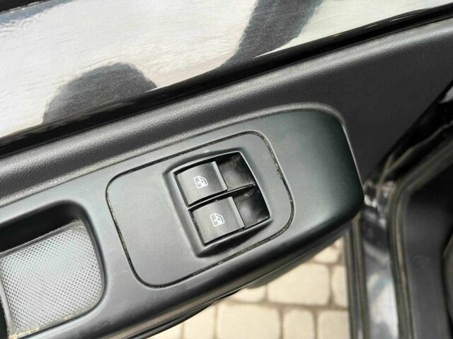 Черный Фиат Fiorino, объемом двигателя 1.3 л и пробегом 183 тыс. км за 4990 $, фото 9 на Automoto.ua