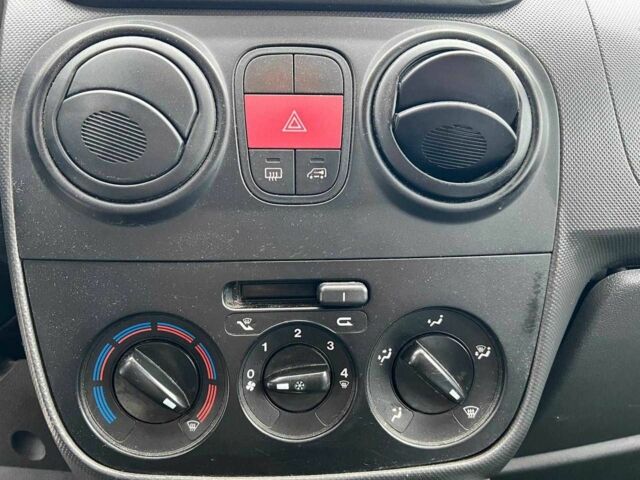 Черный Фиат Fiorino, объемом двигателя 1.3 л и пробегом 183 тыс. км за 4990 $, фото 18 на Automoto.ua