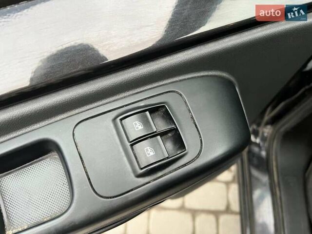 Черный Фиат Fiorino, объемом двигателя 1.3 л и пробегом 183 тыс. км за 4990 $, фото 14 на Automoto.ua