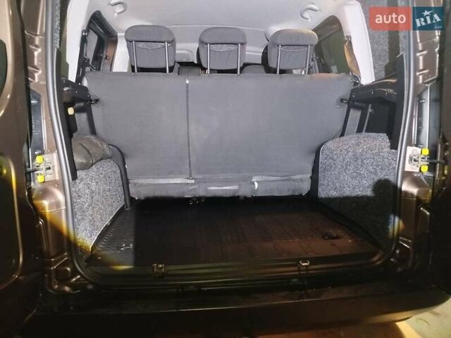 Коричневый Фиат Fiorino, объемом двигателя 1.4 л и пробегом 22 тыс. км за 9300 $, фото 11 на Automoto.ua