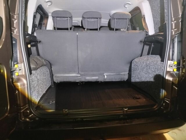 Фиат Fiorino 2018 в Хмельницком на Automoto.ua Коричневый Фиат Fiorino, объемом двигателя 1.4 л и пробегом 22 тыс. км за 9300 $, фото 12 на Automoto.ua