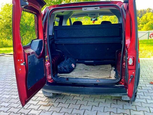 Красный Фиат Fiorino, объемом двигателя 1.4 л и пробегом 21 тыс. км за 9000 $, фото 1 на Automoto.ua