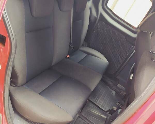 Красный Фиат Fiorino, объемом двигателя 1.3 л и пробегом 119 тыс. км за 5500 $, фото 3 на Automoto.ua