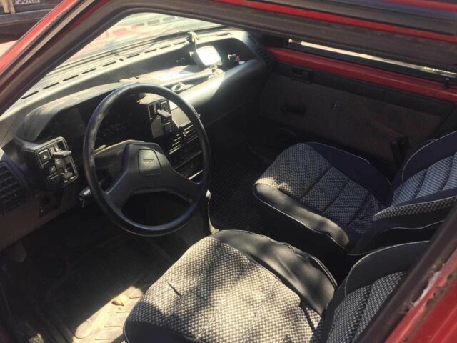 Червоний Фіат Fiorino, об'ємом двигуна 1.7 л та пробігом 999 тис. км за 650 $, фото 3 на Automoto.ua