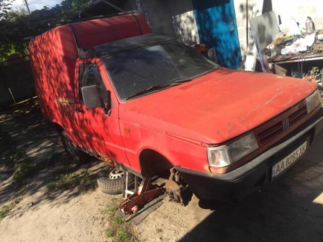 Червоний Фіат Fiorino, об'ємом двигуна 1.7 л та пробігом 999 тис. км за 650 $, фото 6 на Automoto.ua