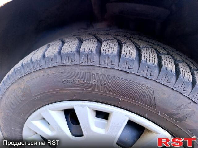 Фиат Fiorino, объемом двигателя 1.3 л и пробегом 300 тыс. км за 4200 $, фото 8 на Automoto.ua