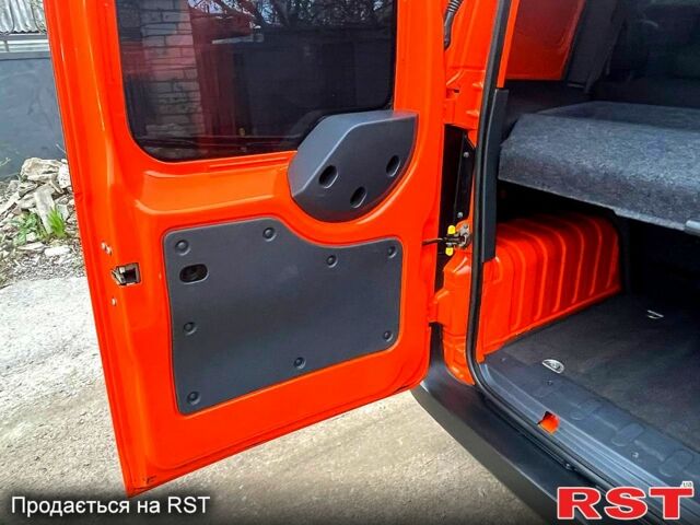 Фиат Fiorino, объемом двигателя 1.4 л и пробегом 270 тыс. км за 5100 $, фото 11 на Automoto.ua
