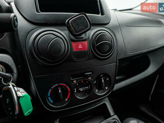 Фиат Fiorino, объемом двигателя 1.4 л и пробегом 197 тыс. км за 5702 $, фото 12 на Automoto.ua